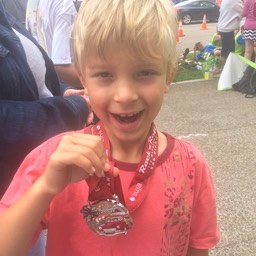 C wanted to keep daddy's medal