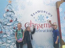 Fun day at Seaworld with Stella, G and Carter